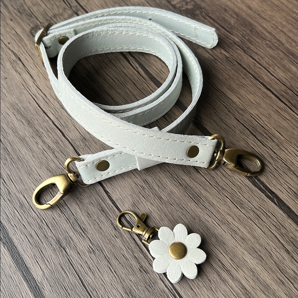 Portland Leather Goods Beluga Crossbody Strap! - Picture 3 of 10